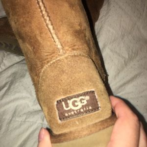 -tan Ugg’s-